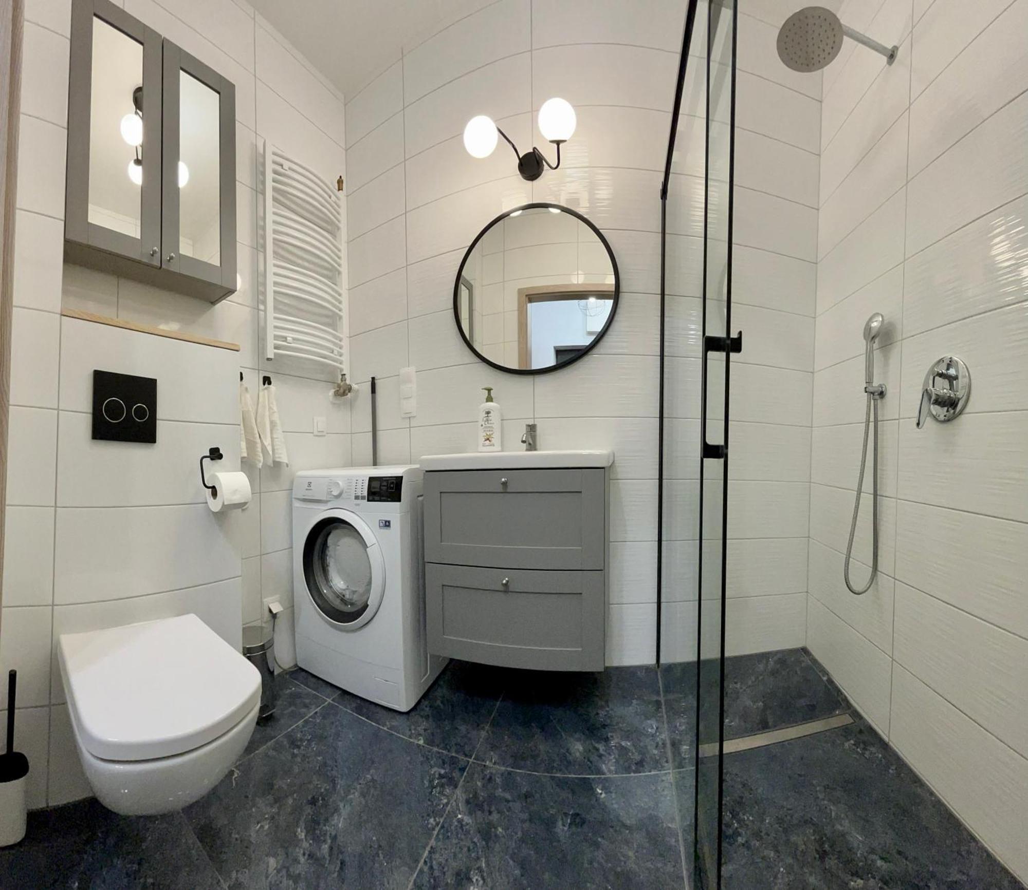 Feelhome Apartment With Kitchen คราคูฟ ภายนอก รูปภาพ