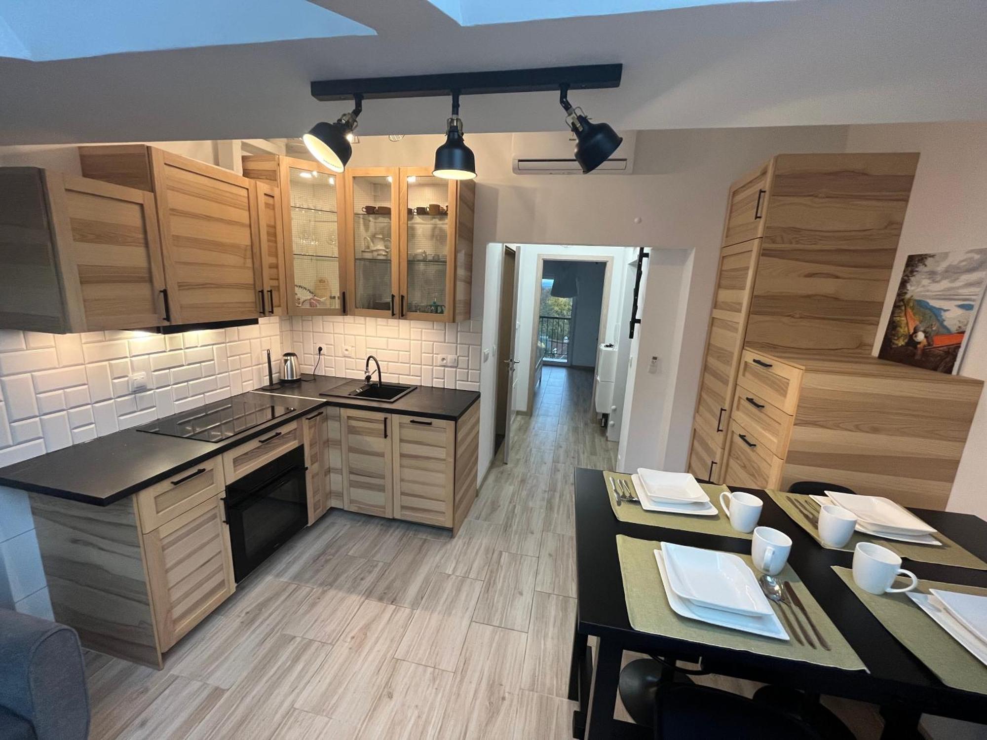 Feelhome Apartment With Kitchen คราคูฟ ภายนอก รูปภาพ