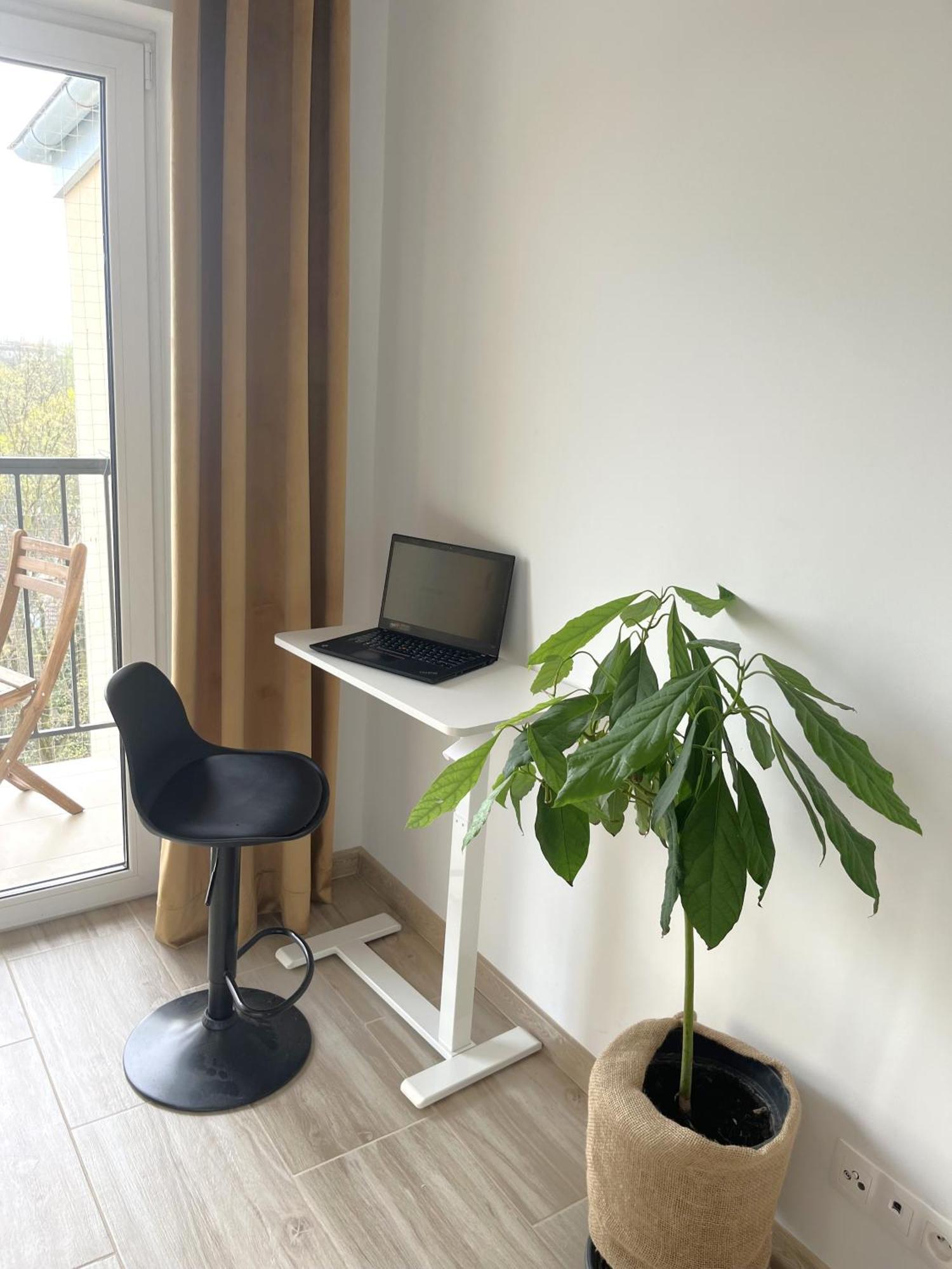 Feelhome Apartment With Kitchen คราคูฟ ภายนอก รูปภาพ