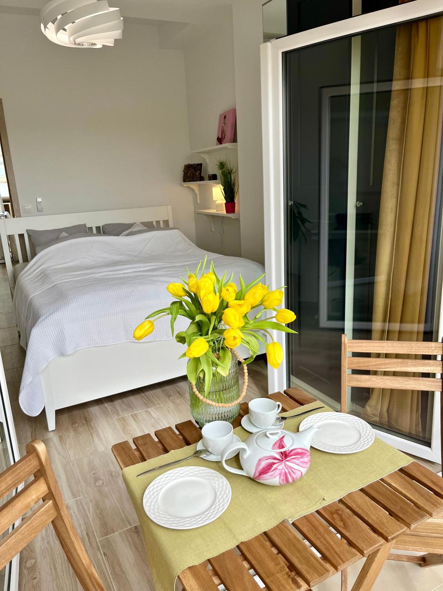 Feelhome Apartment With Kitchen คราคูฟ ภายนอก รูปภาพ
