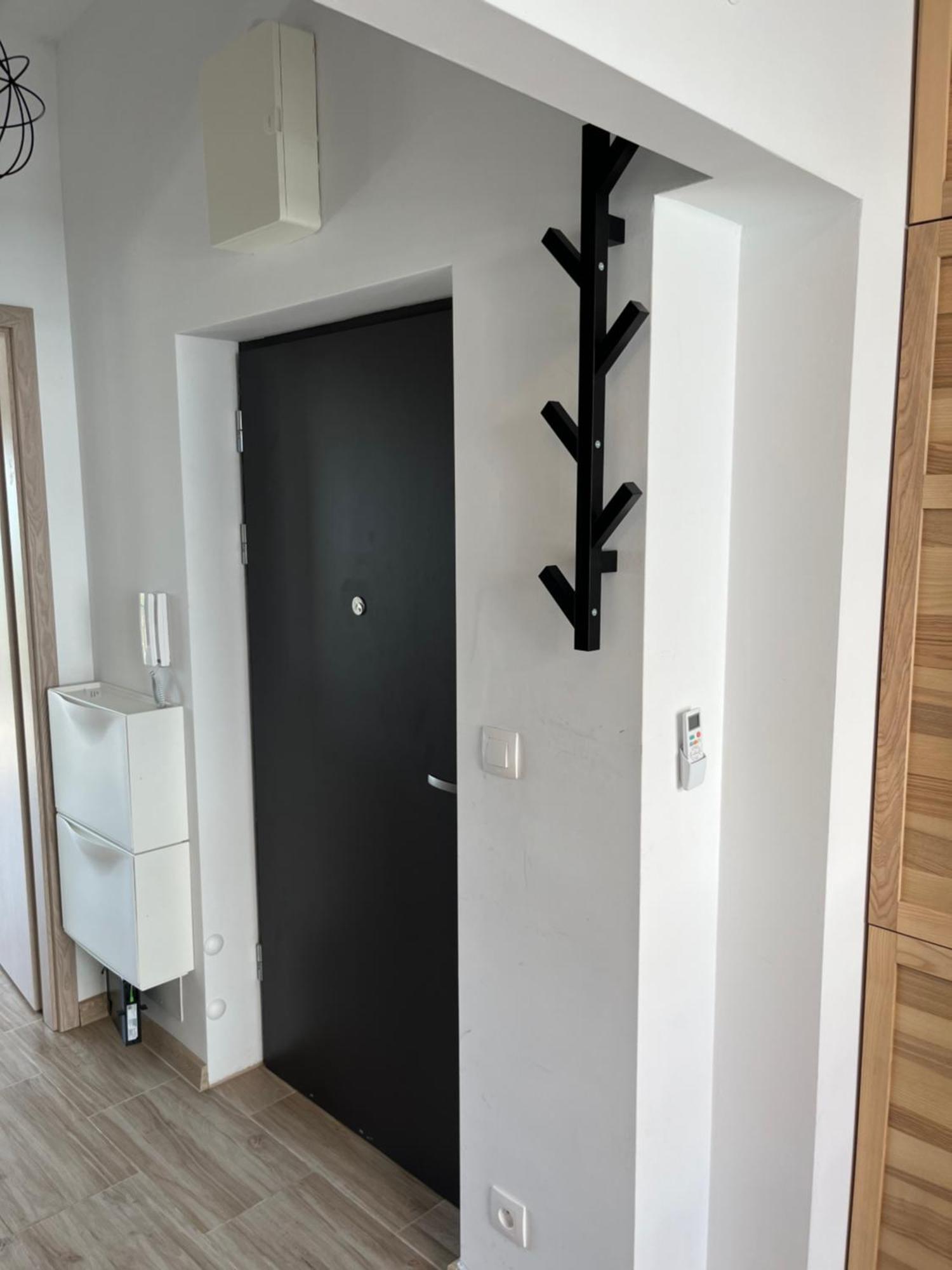 Feelhome Apartment With Kitchen คราคูฟ ภายนอก รูปภาพ